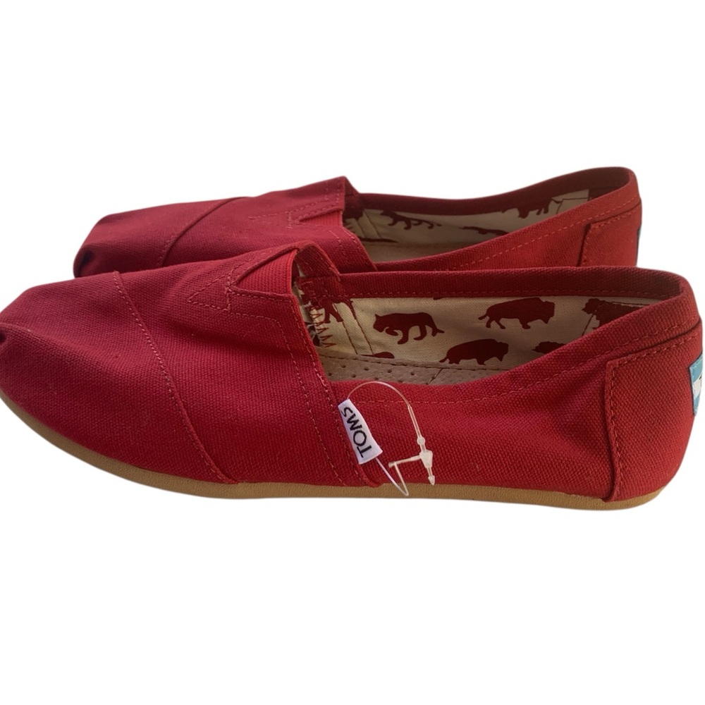 TOMS Women’s Red Canvas Slip On Size 8
